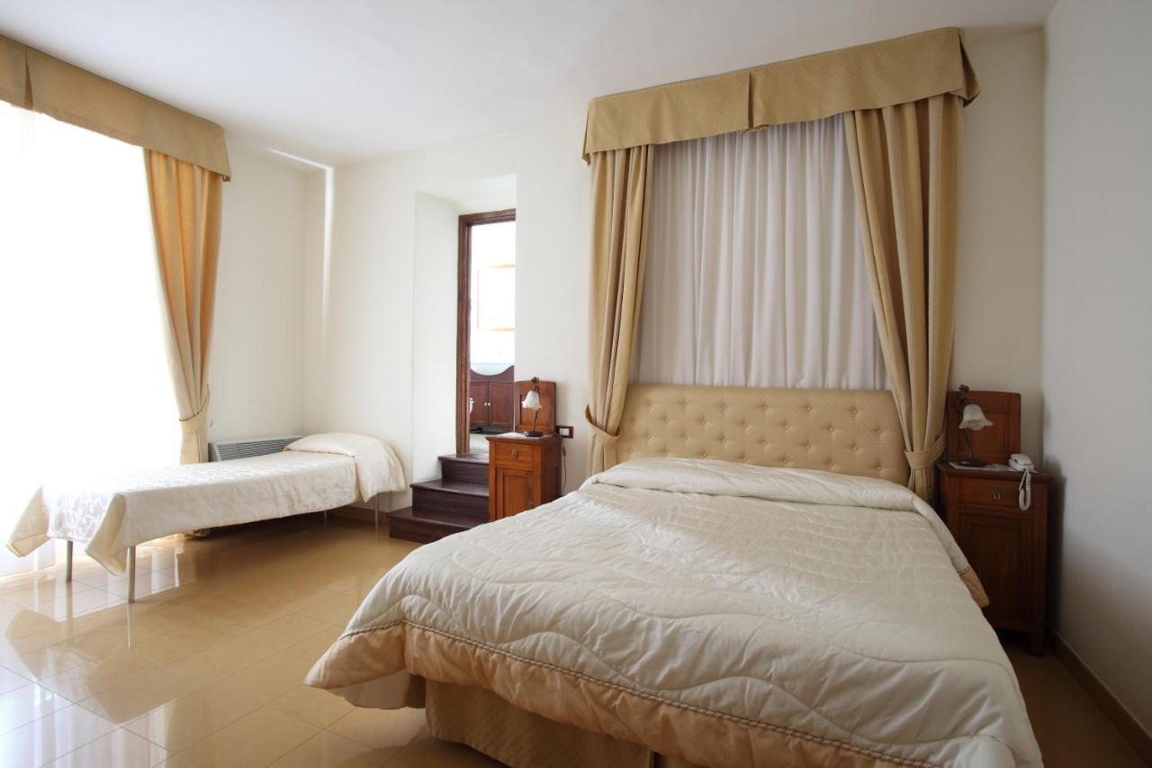 Hotel Roma Scanno Extérieur photo